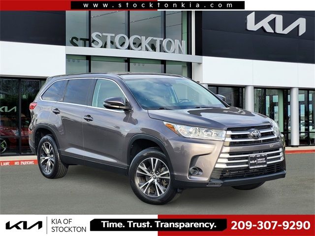 2019 Toyota Highlander LE