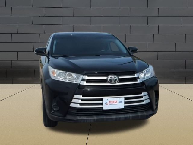2019 Toyota Highlander LE