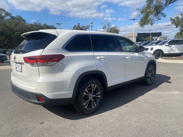 2019 Toyota Highlander LE