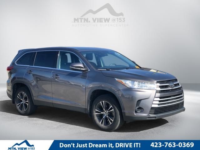 2019 Toyota Highlander LE