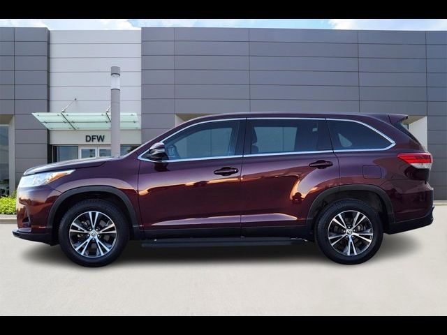 2019 Toyota Highlander LE