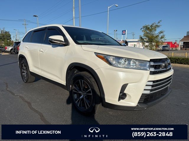 2019 Toyota Highlander LE