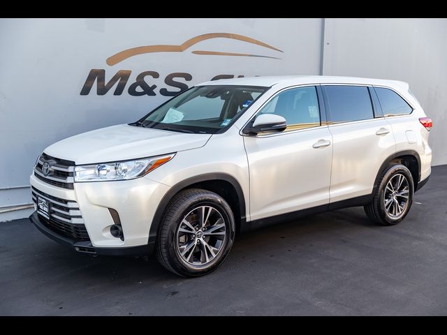 2019 Toyota Highlander LE