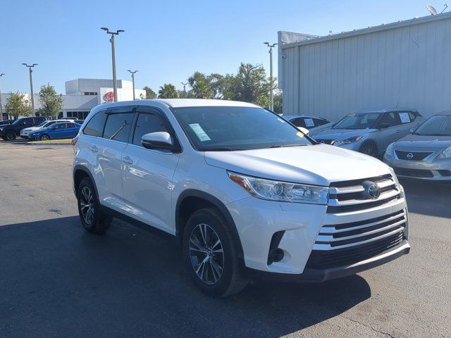 2019 Toyota Highlander LE