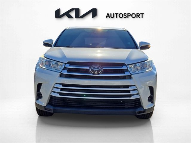 2019 Toyota Highlander LE