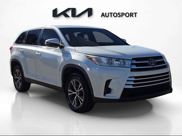 2019 Toyota Highlander LE