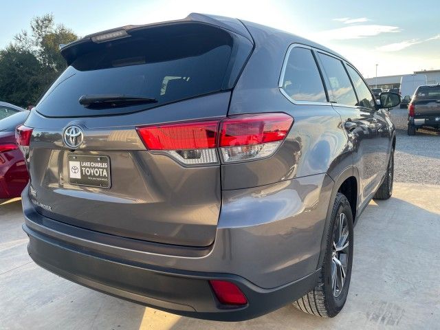 2019 Toyota Highlander LE