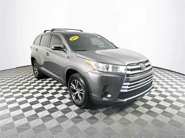 2019 Toyota Highlander LE