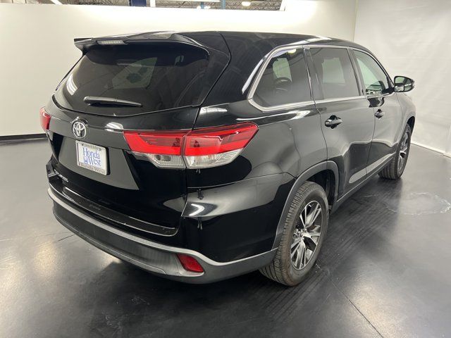 2019 Toyota Highlander LE