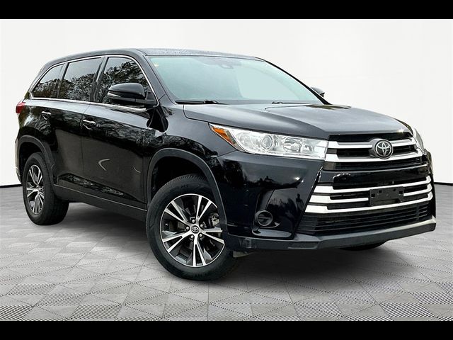 2019 Toyota Highlander LE