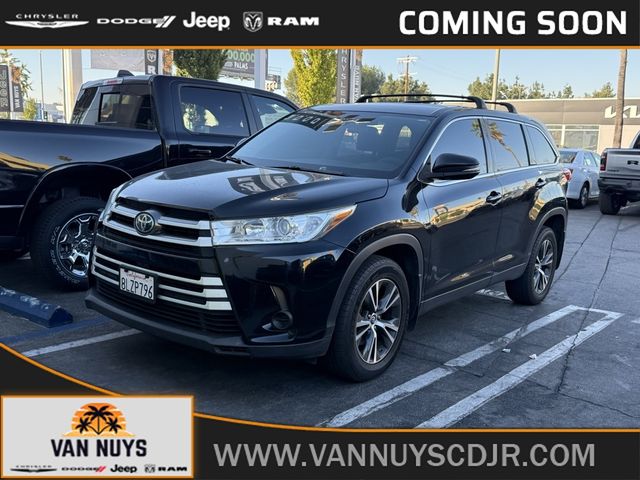 2019 Toyota Highlander LE