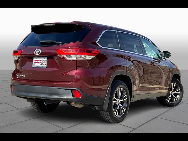 2019 Toyota Highlander LE