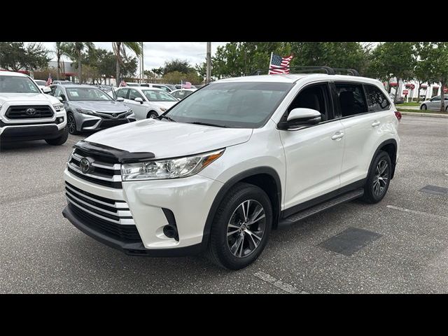 2019 Toyota Highlander LE