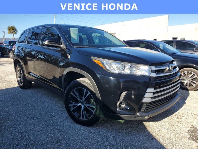 2019 Toyota Highlander LE