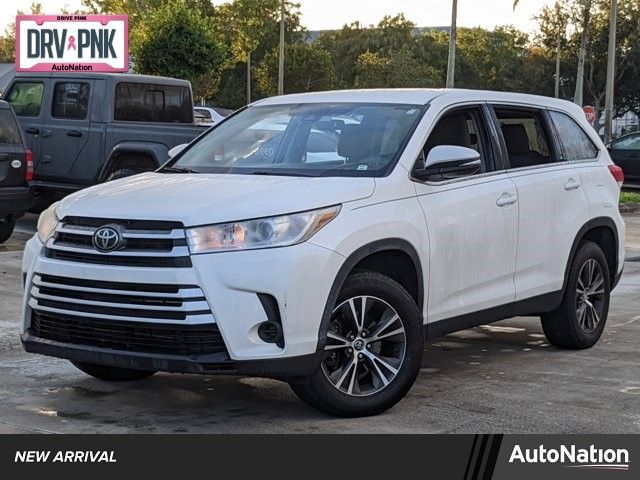 2019 Toyota Highlander LE