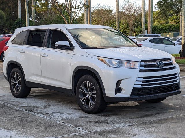 2019 Toyota Highlander LE