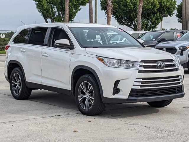 2019 Toyota Highlander LE