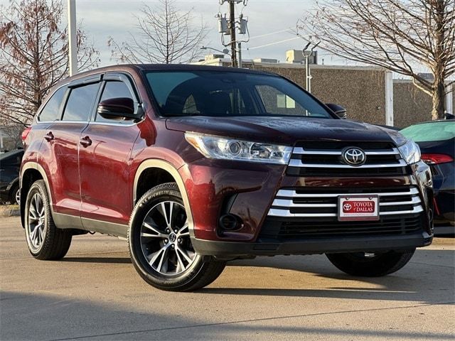 2019 Toyota Highlander LE