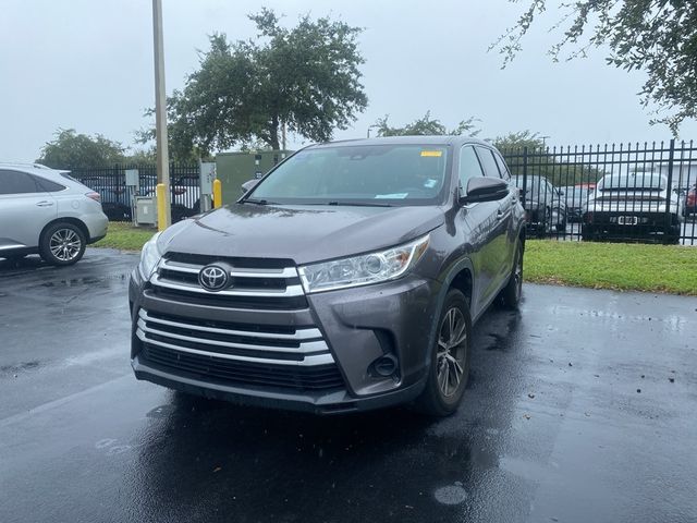 2019 Toyota Highlander LE