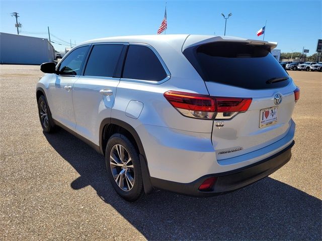 2019 Toyota Highlander LE