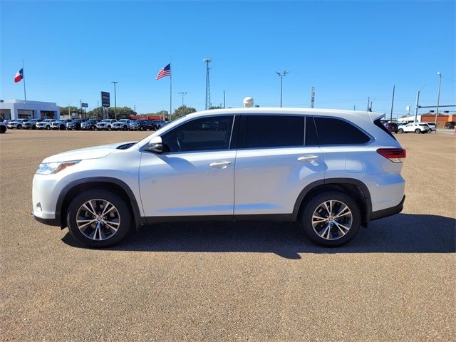 2019 Toyota Highlander LE