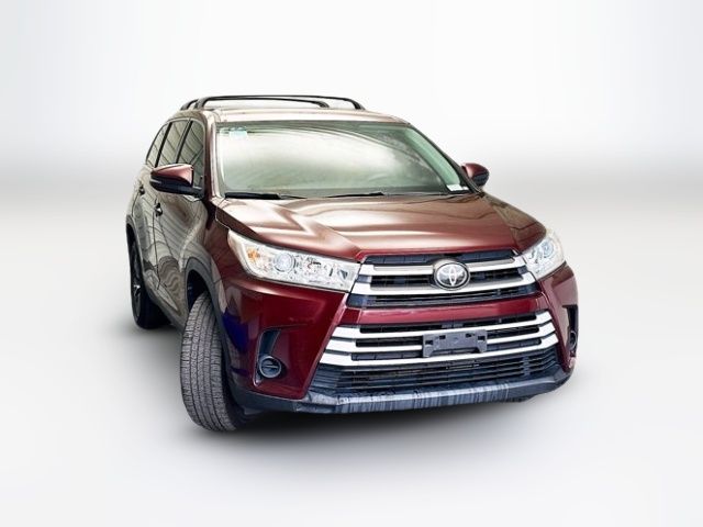 2019 Toyota Highlander LE