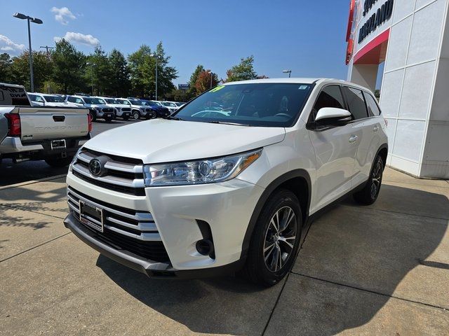 2019 Toyota Highlander LE