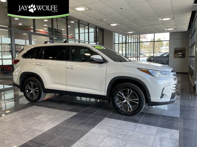 2019 Toyota Highlander LE