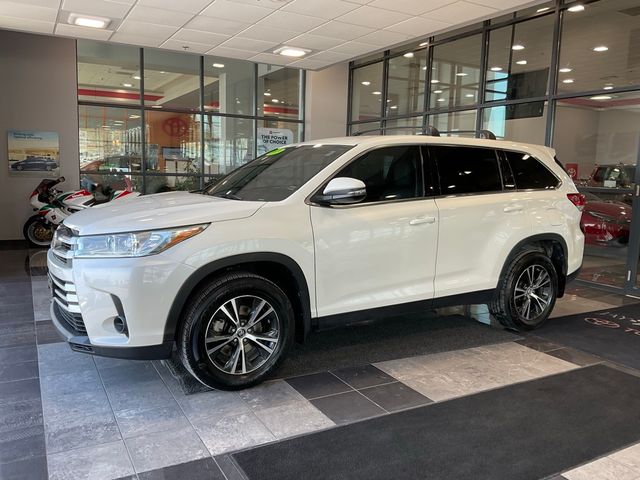 2019 Toyota Highlander LE