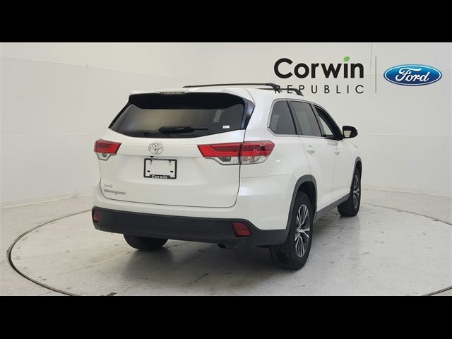 2019 Toyota Highlander LE