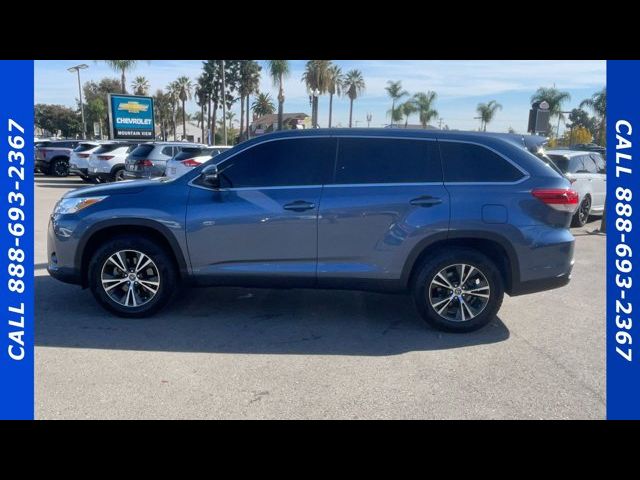 2019 Toyota Highlander LE