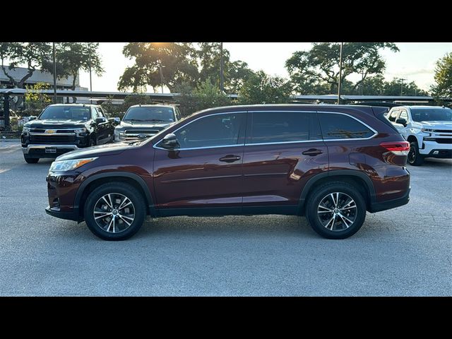 2019 Toyota Highlander LE