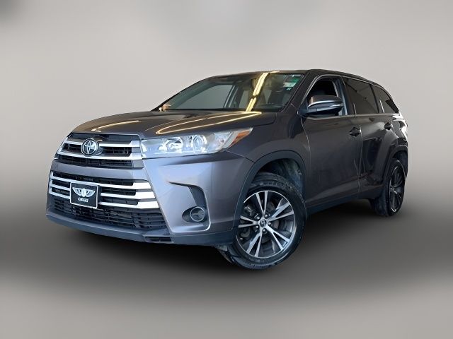 2019 Toyota Highlander LE