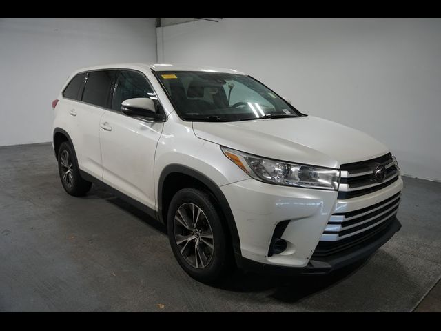 2019 Toyota Highlander LE