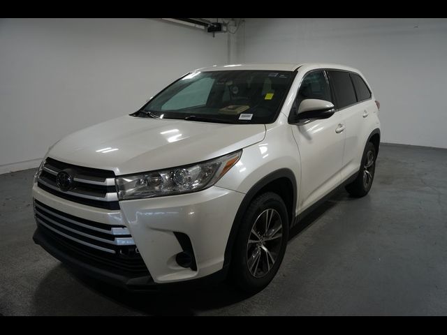 2019 Toyota Highlander LE