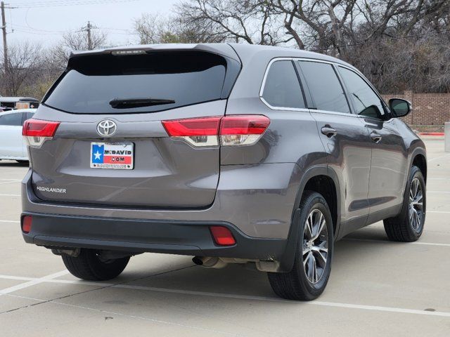 2019 Toyota Highlander LE