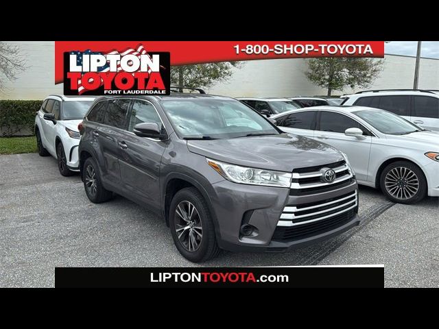 2019 Toyota Highlander LE