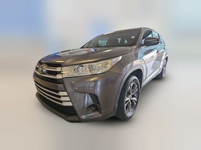 2019 Toyota Highlander LE
