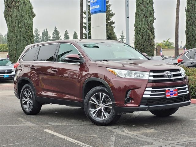 2019 Toyota Highlander LE