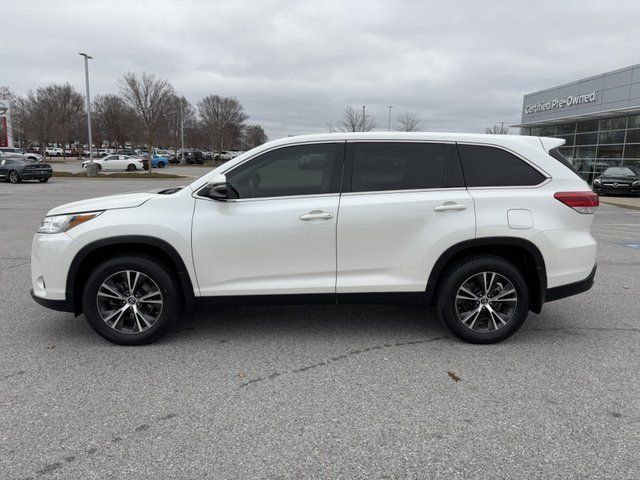 2019 Toyota Highlander LE