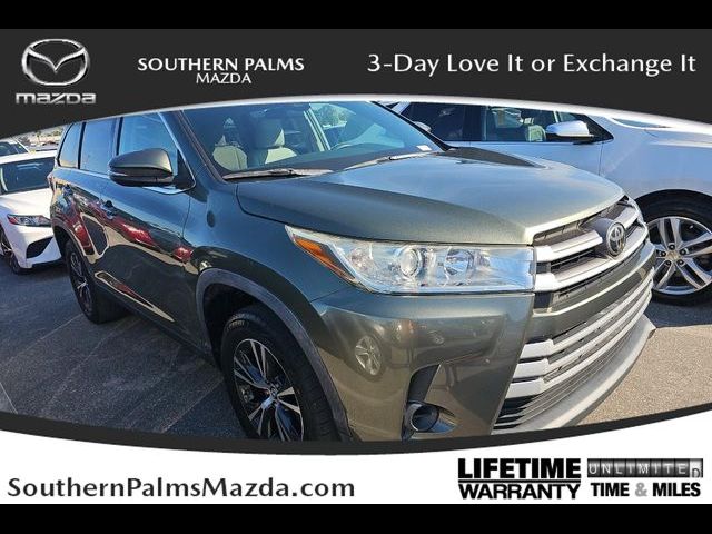 2019 Toyota Highlander LE