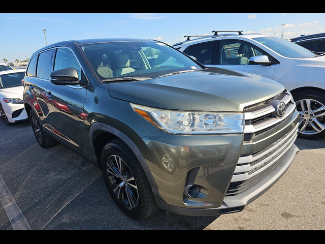 2019 Toyota Highlander LE