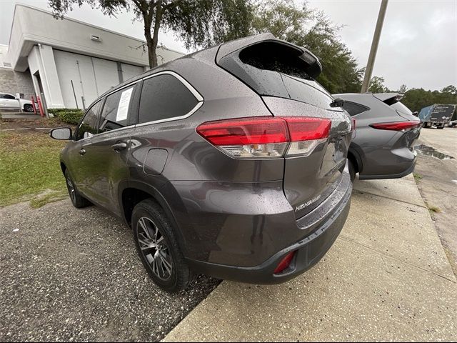 2019 Toyota Highlander LE