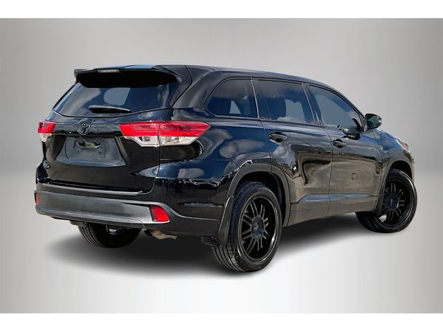 2019 Toyota Highlander LE