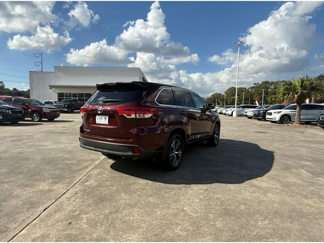 2019 Toyota Highlander LE