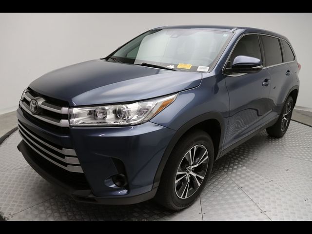 2019 Toyota Highlander LE