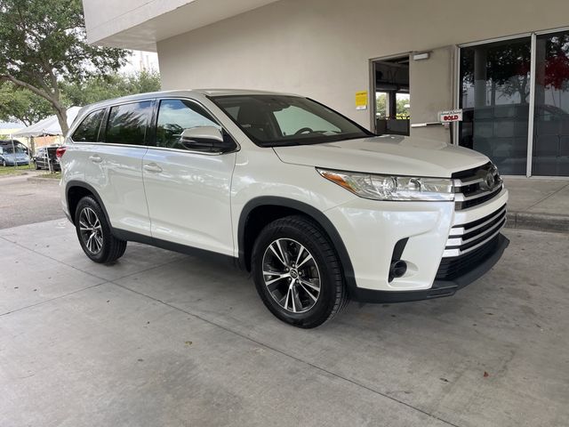 2019 Toyota Highlander LE