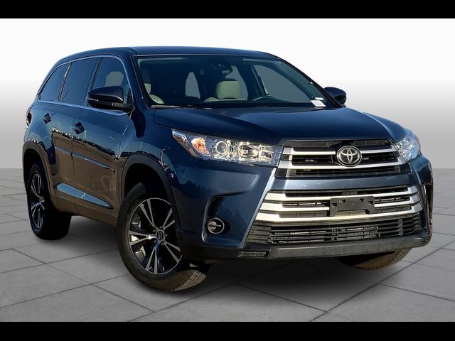 2019 Toyota Highlander LE