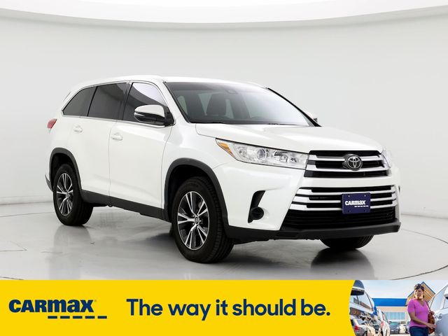 2019 Toyota Highlander LE