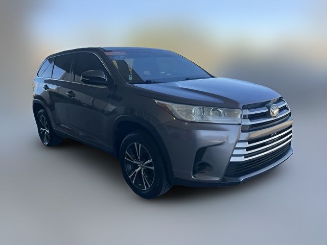 2019 Toyota Highlander LE